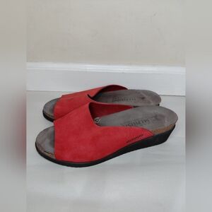 Mephisto Women's Size 40 Red Slide Sandals
